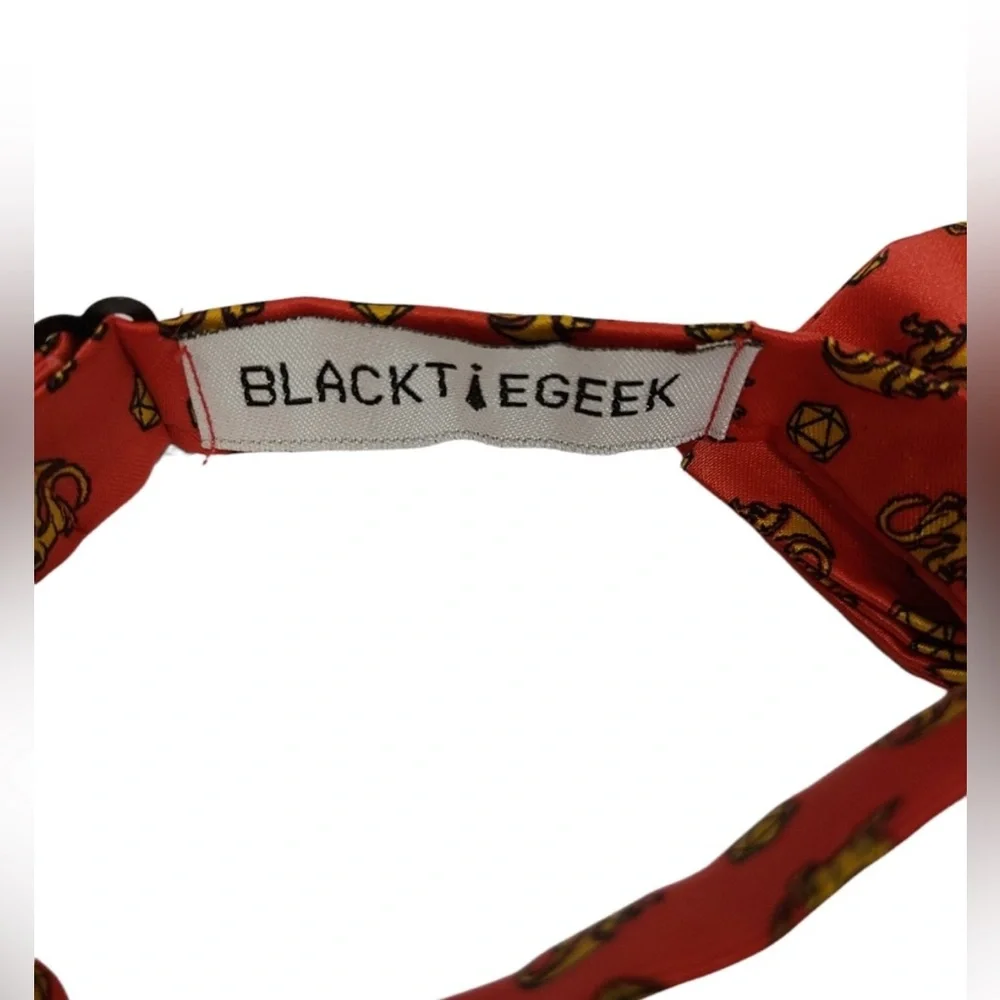 Loot Crate Exclusive Black Tie Geek RED BOW TIE Dungeons & Dragons, DND